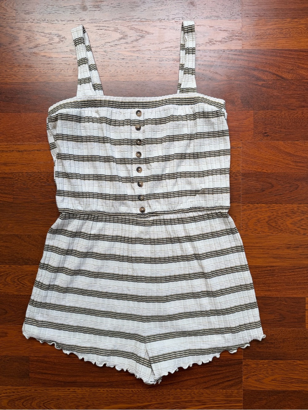 🤍🤎 Billabong Striped Playsuit – Beach Ready